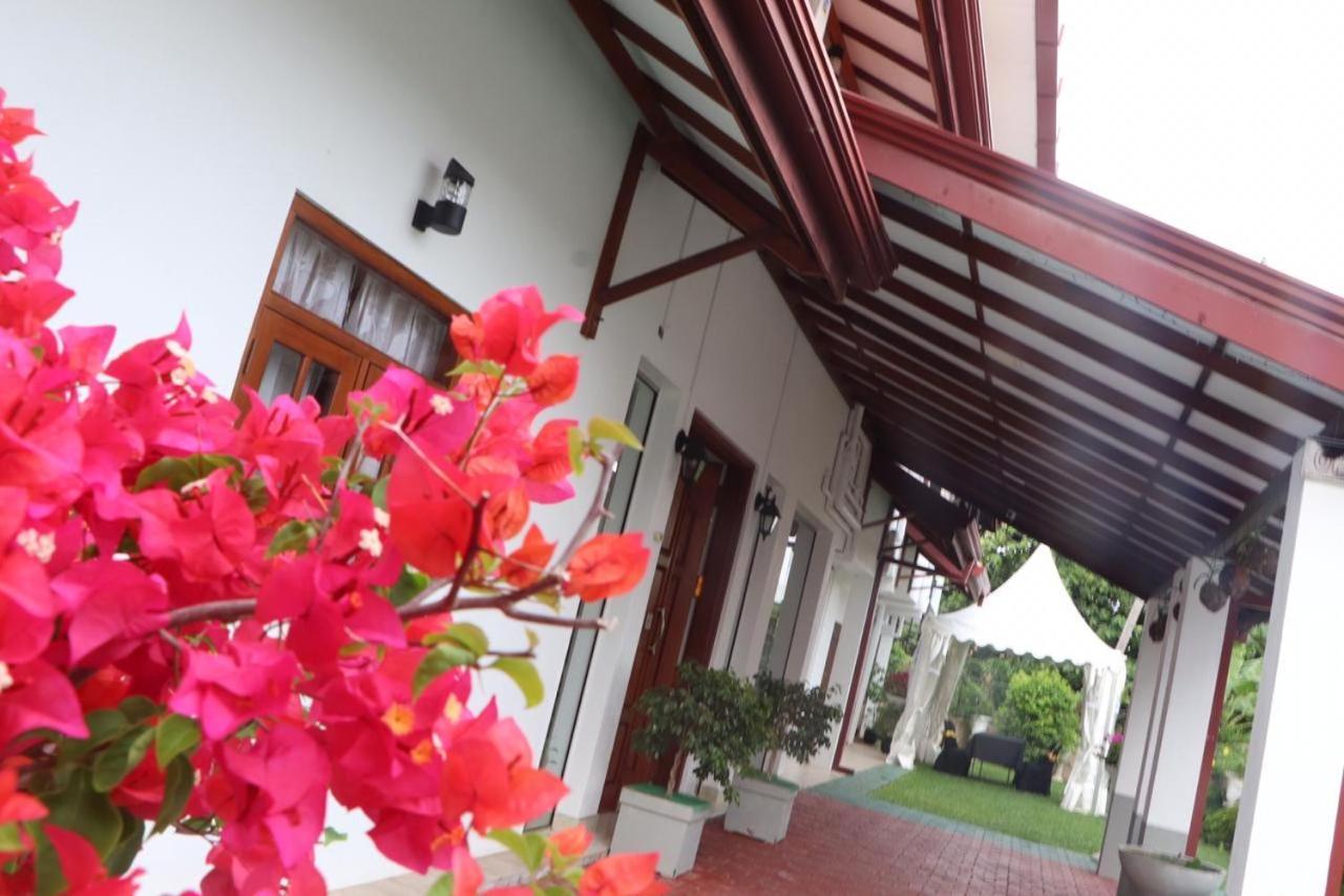 Ryan Residence & Restaurant Negombo Kültér fotó